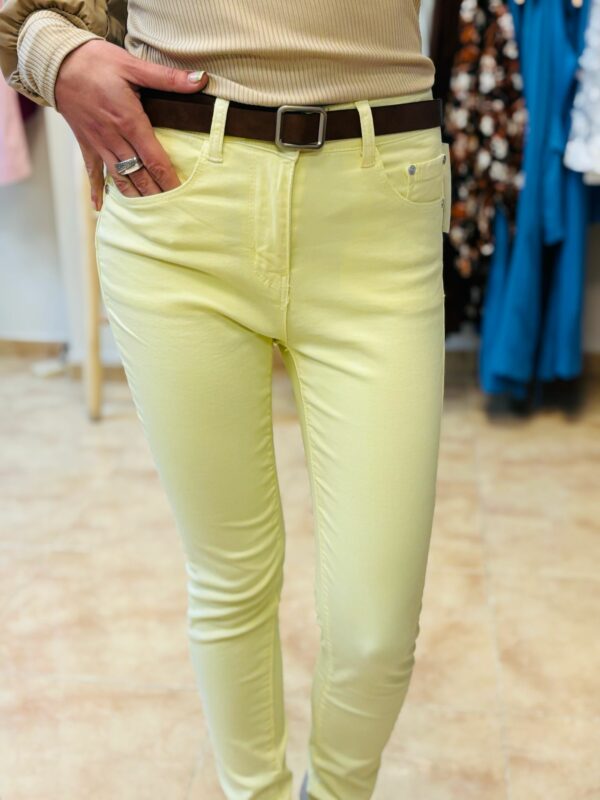 Pantalón Vaquero amarillo